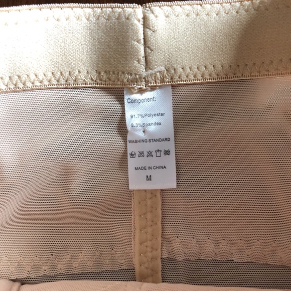 Women’s size medium shape wear underwear - Picture 3 of 5